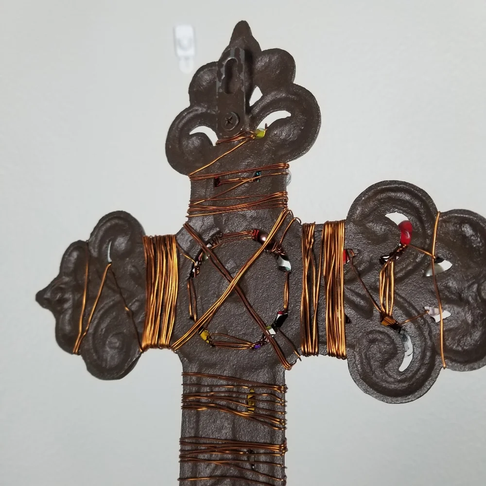 Vintage Metal Multi-Colored Beaded Wire Holiday Art Wall Cross Decoration